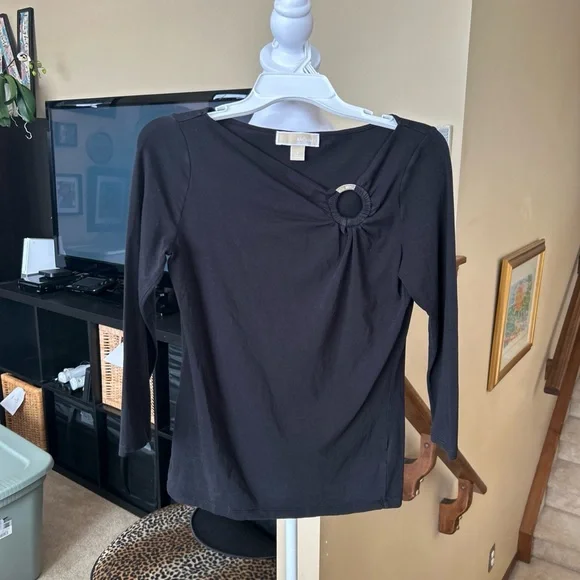 Black Women's Crew Neck 3/4 sleeve Top with Ring Detail - Picture 5 of 6